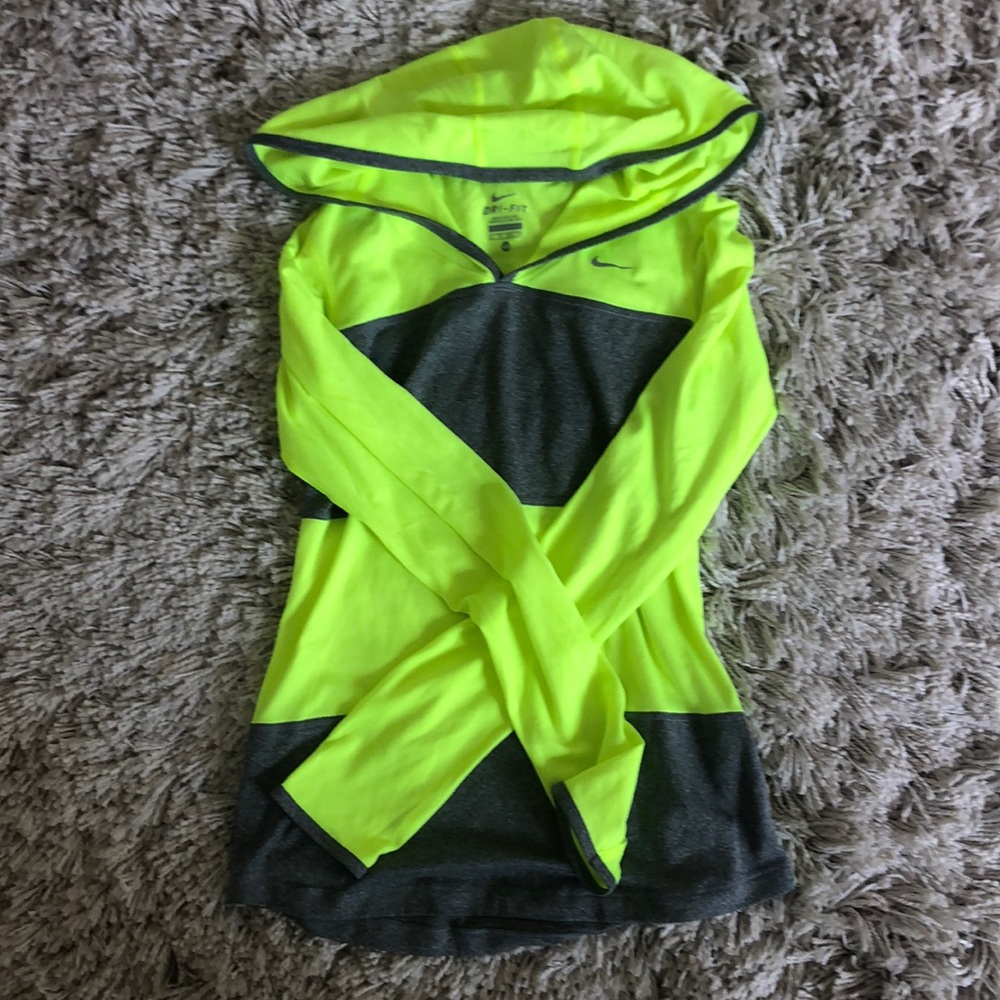 Nike Lightweight Reflective Pullover - image 5